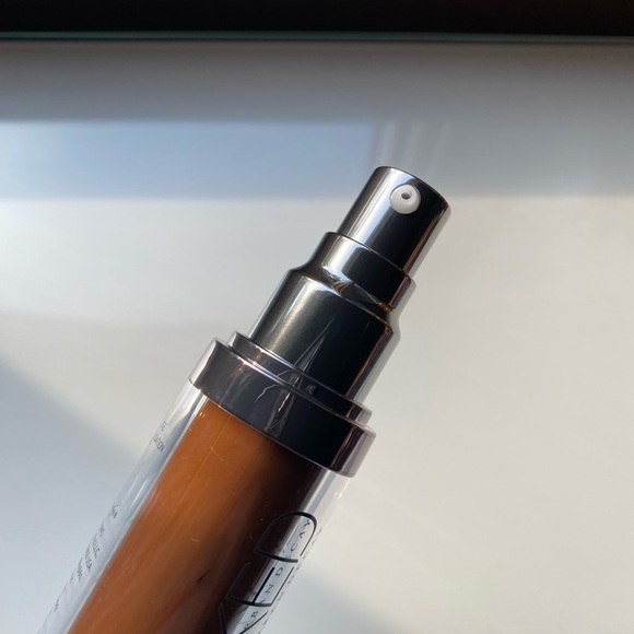 NEW Urban Decay 9.75 Naked Skin Foundation - Picture 3 of 3